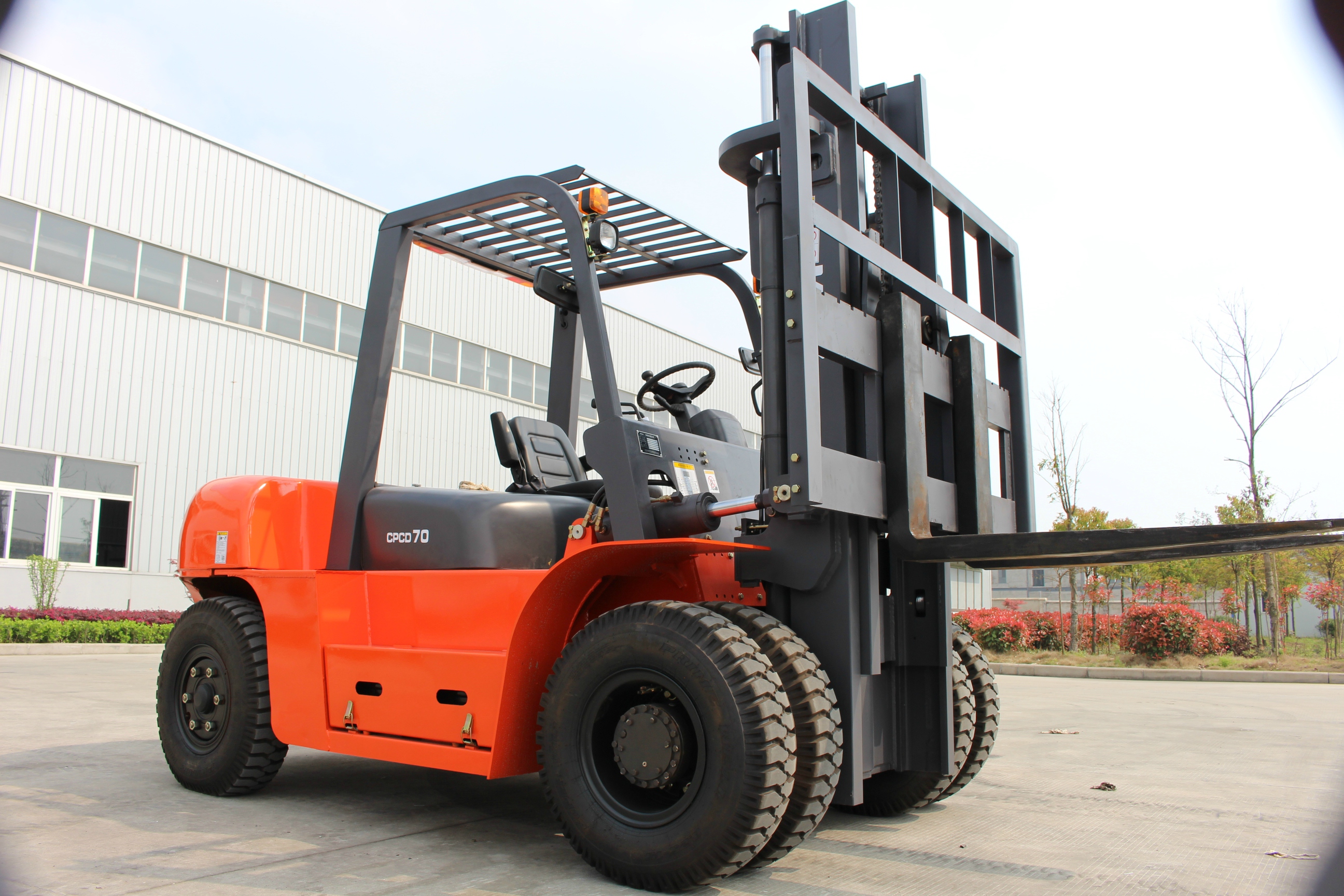 Export 7ton forklift, transport by a 20GP container