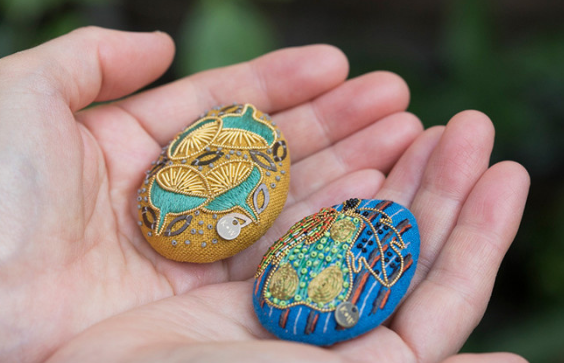 金銀線刺繡