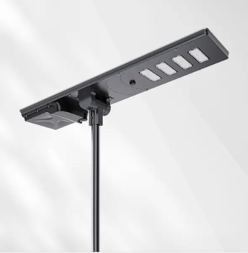 多合一太阳能路灯