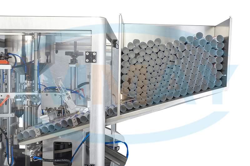Ultrasonic tube filling and sealing machine (4) 超音波チューブ充填シール機 (4)