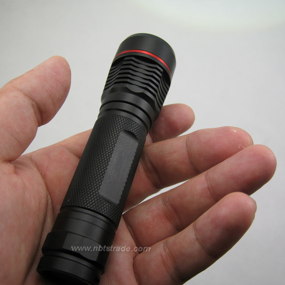 Rechargeable 1000 Lumens Aluminium Torch