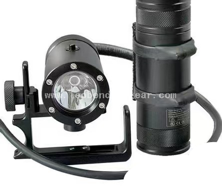 2000 Lumens Primary Canister Tech Recreactional Scuba Diving Led Light with 8º Narrow Beam,Up To 150 M 