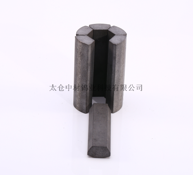六片模毛坯