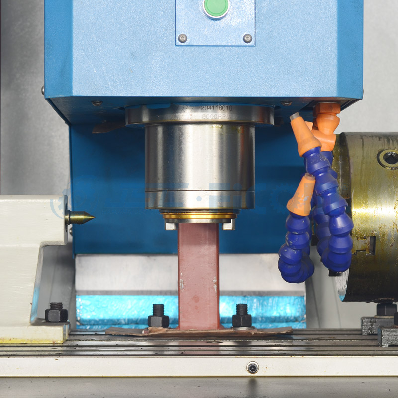 XH7136 Machining Center