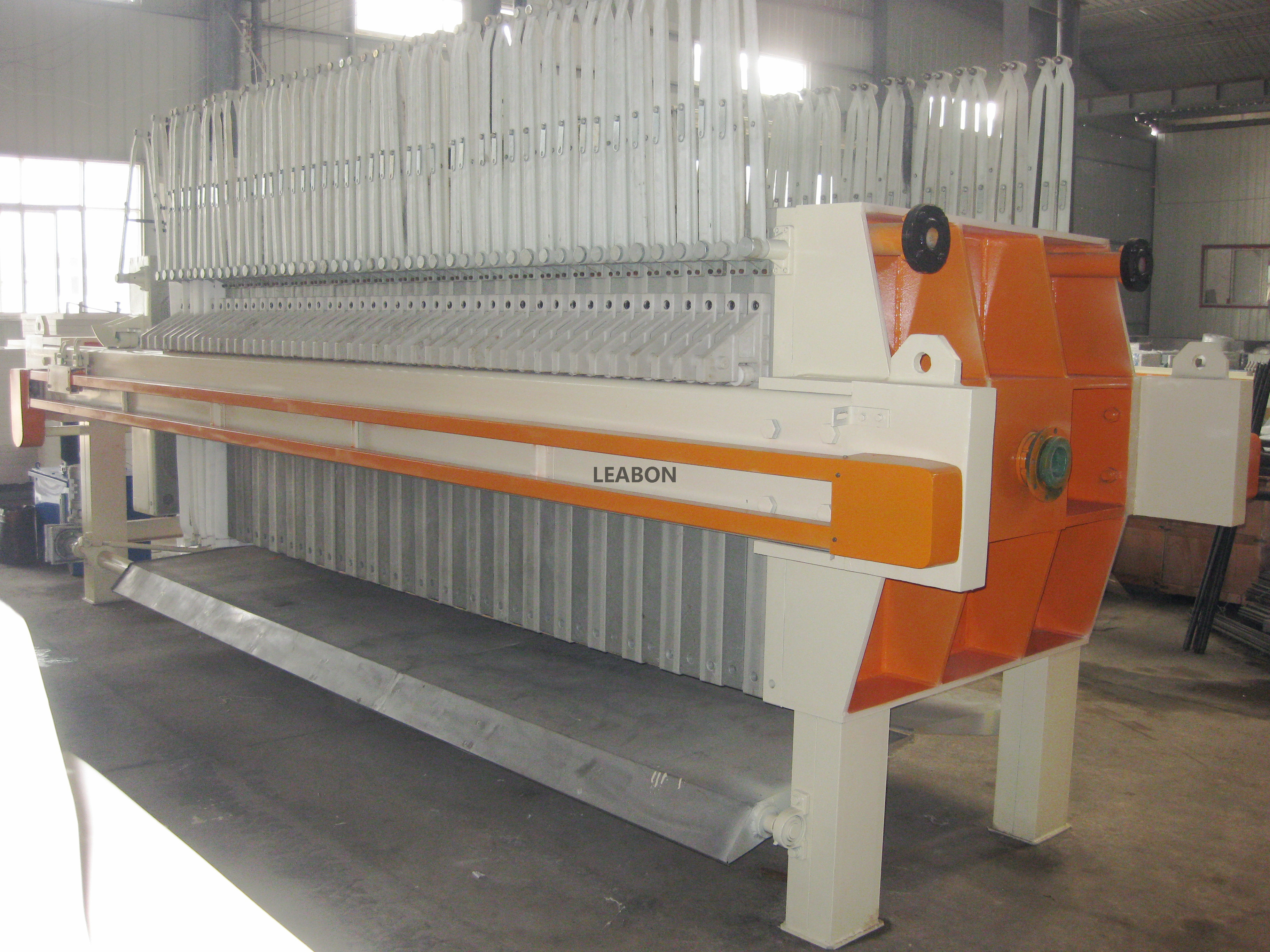 Program Controlled Filter Press with Extendable Cloth Mechanism