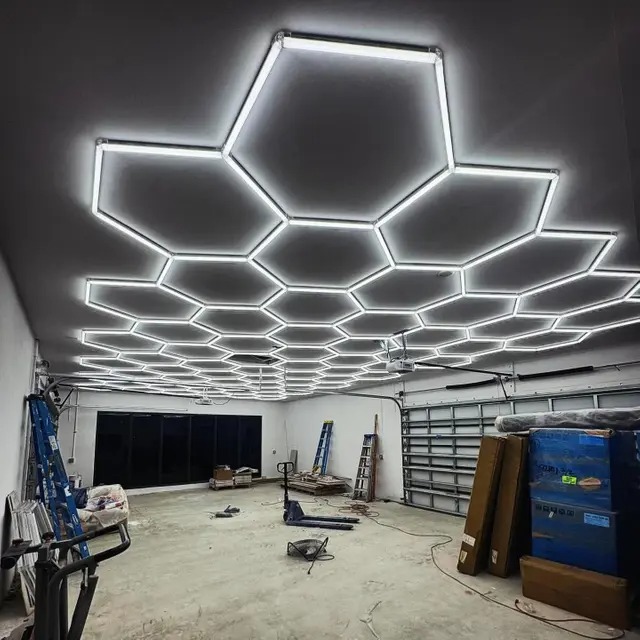 Luce del garage per auto