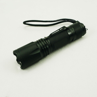 Adjustable Beam High Power 450 LM XPG LED Flashlight with Pocket Clip