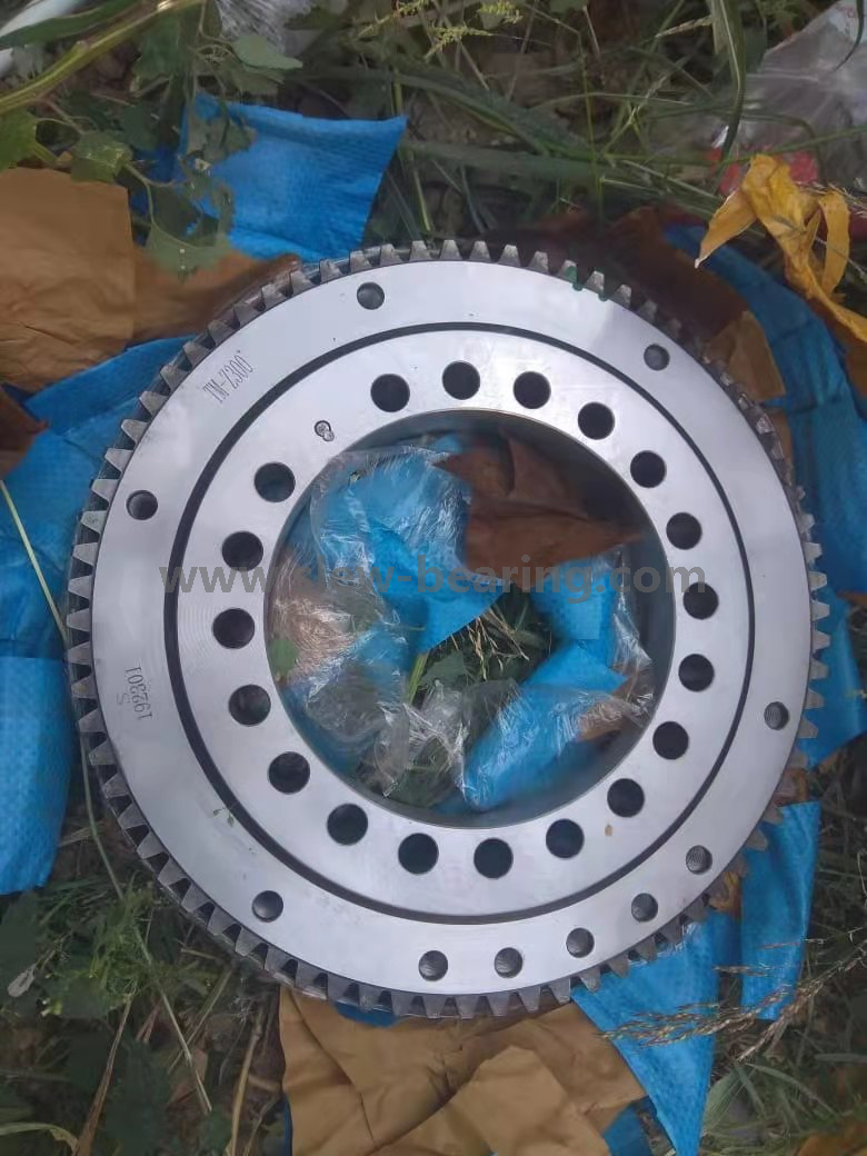 Fornecimento de fábrica Rolamento giratório de anel giratório de alta qualidade para TM-Z300