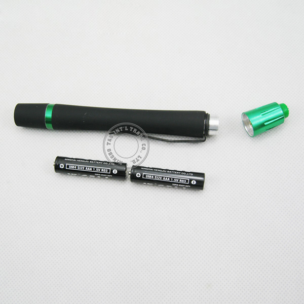 Diagnostic LED Medical penlight with cool white light or yellow light 