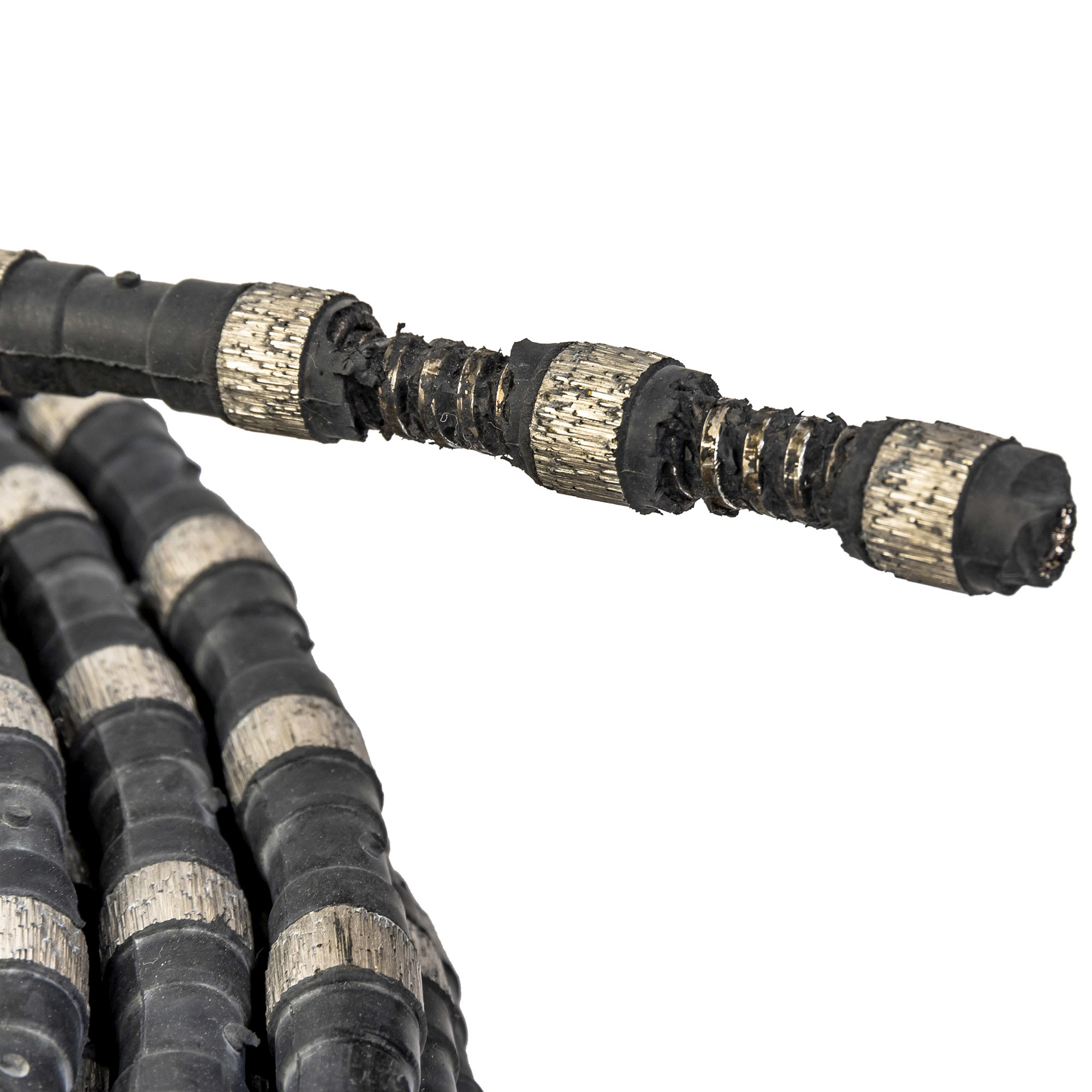 Каковы преимущества канатной пилы при резке железобетона?