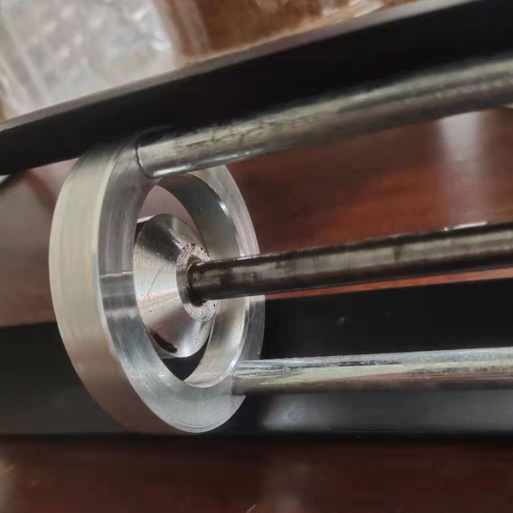 Coaxial Caulking Gun 4 Coaxial Caulking Gun 4