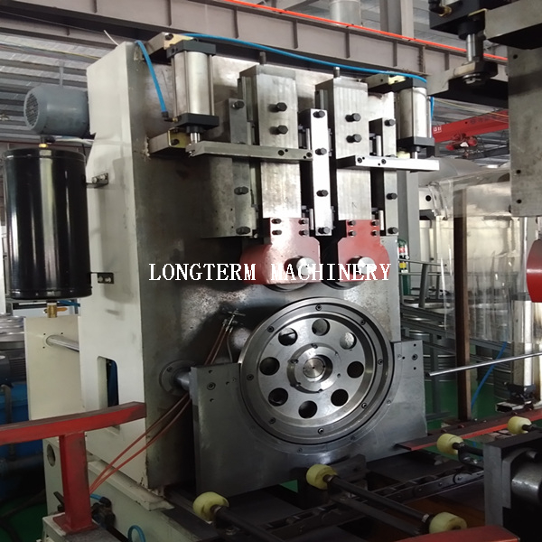 Assembly &seaming machine