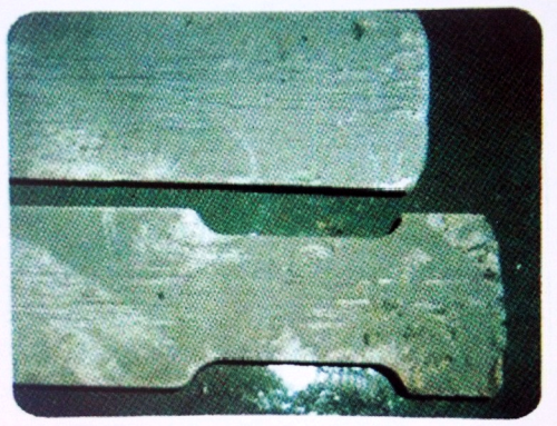 Longitudinal Cracking-rock breaker chisel