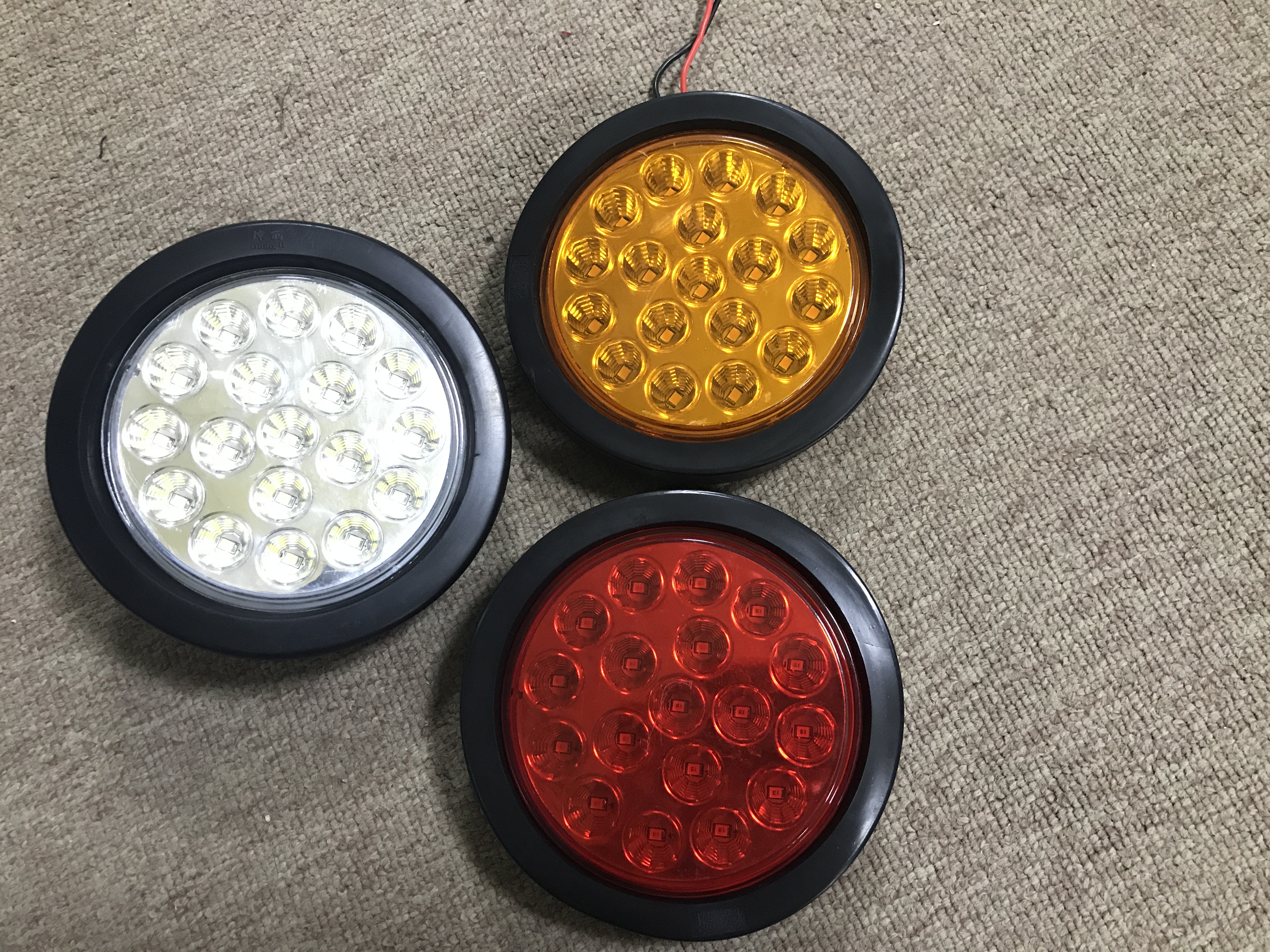 4 inch round led stop turn tail lights with rubber grommets for truck trailer tractor