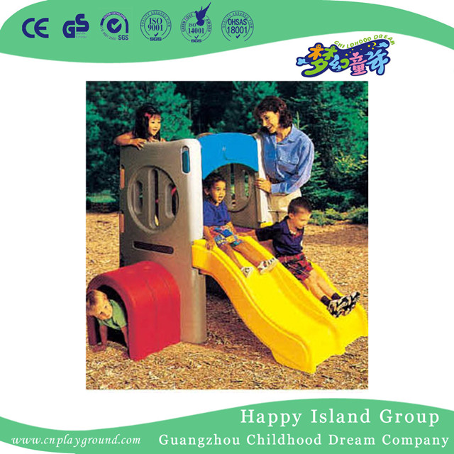 为孩子设计的小型塑料滑梯(M11-09201)