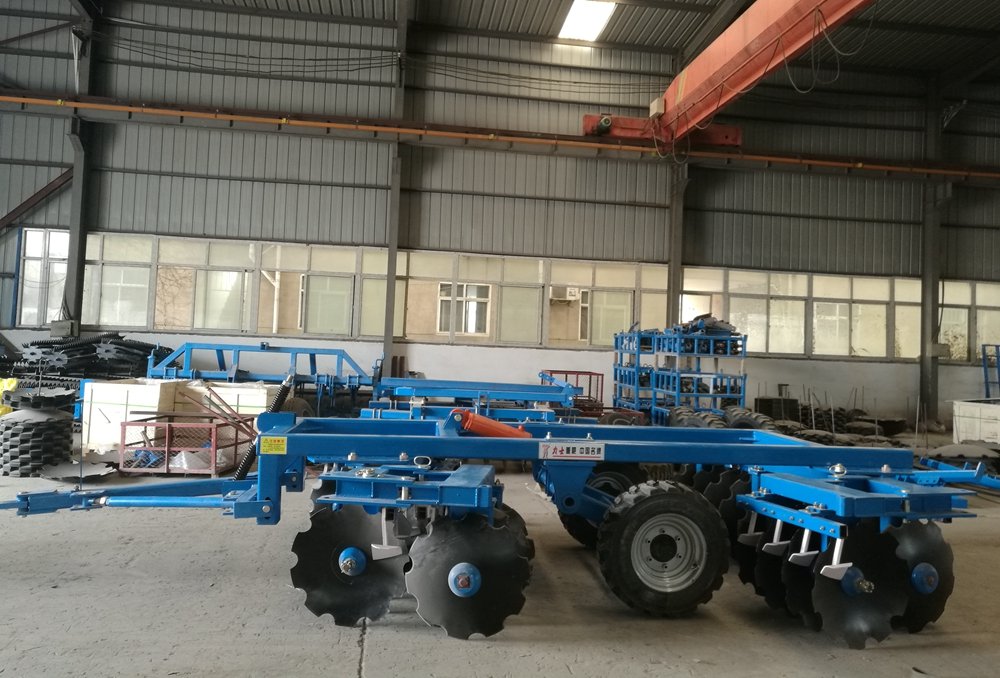 folding disc harrow