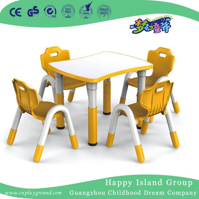 Mesa cuadrada clásica de madera de jardín de infantes con borde naranja (HG-4904)