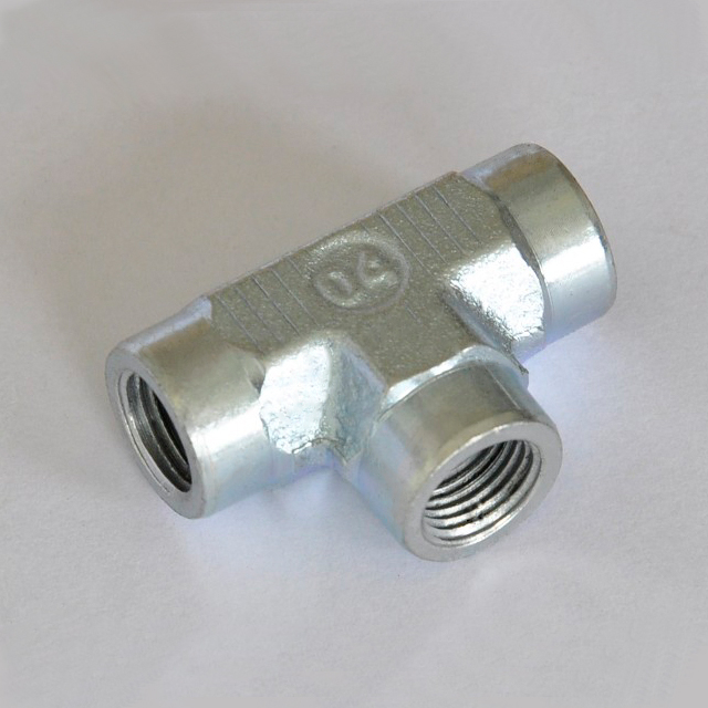 Female Pipe Tee 5605 Female pipe thread (lahat ng tatlong dulo) SAE 140438 aeroquip fittings
