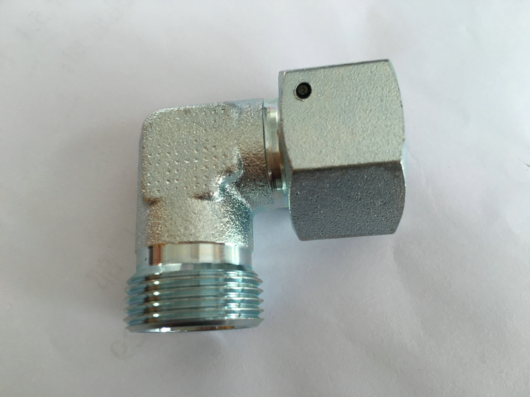 Metric 90 Bite Type Fittings Din 24 Degree Steel Elbow