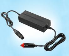 DC转DC54.6V2A车载充电器