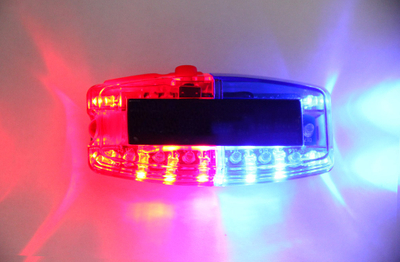 La policía lleva a hombros el piloto