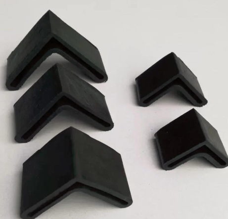 L Shaped Furniture Rubber Plastic Leg Covers Angle Iron Foot4