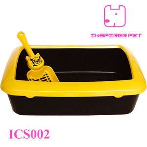 Square cat litter box with the scoop