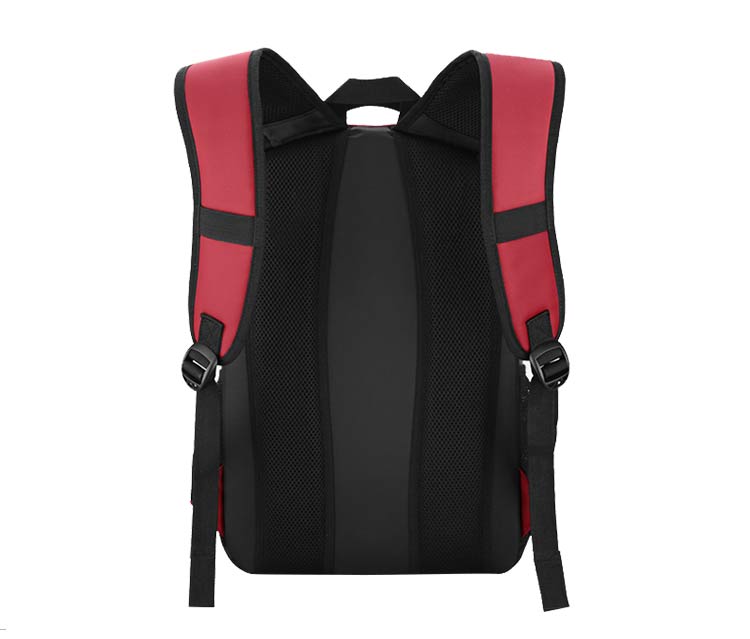 Best small hiking backpack for women hiking (3)