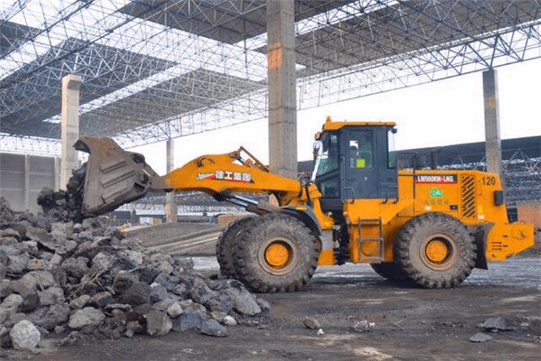 XCMG LNG wheel loader, heavy duty work for 12000 hours, save fuel cost 20million RMB
