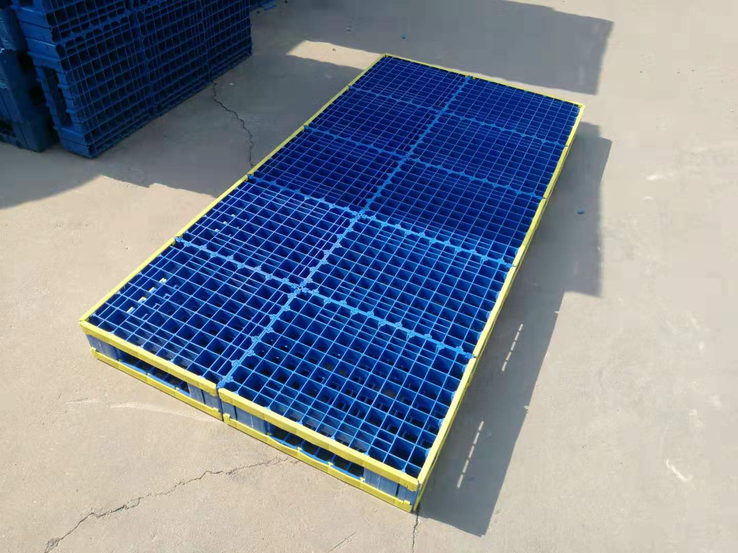 Большой сверхмощный пластиковый поддон для сращивания