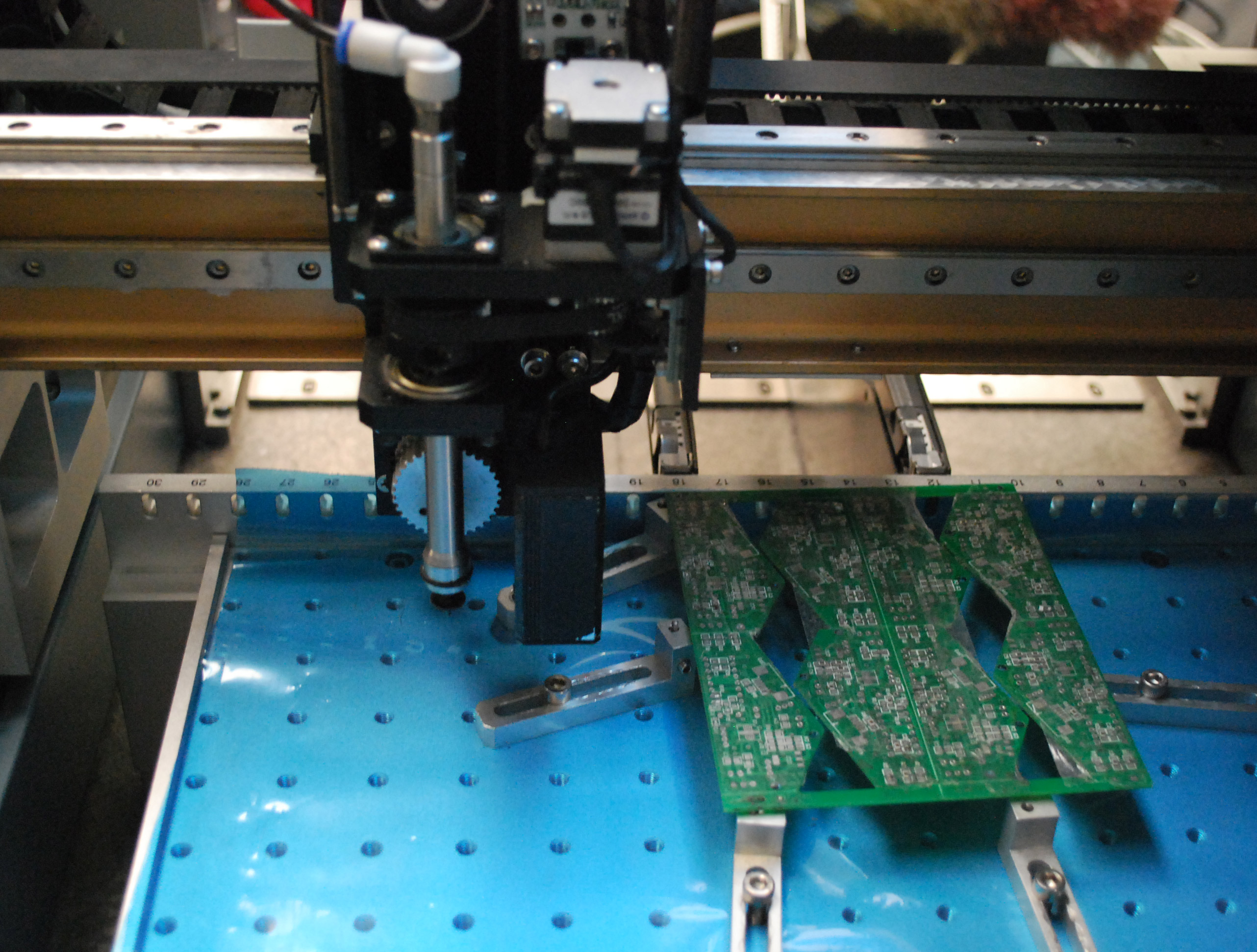 Assembleuse automatique TP300V