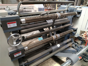 Fully automatic PLC control vertical slitting machine for fireproof paper