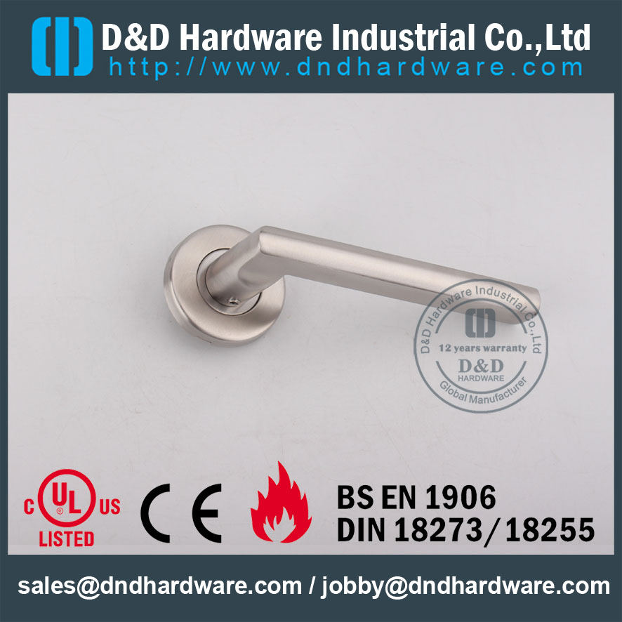 D & D Hardware-Porta de madeira SSS Alavanca Sólida DDSH023
