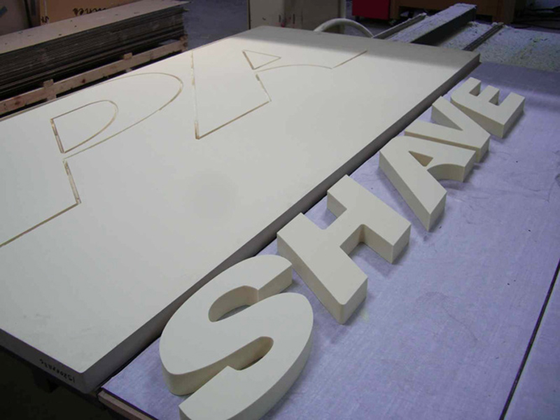 Muestra de la cortadora de la tarjeta del PVC