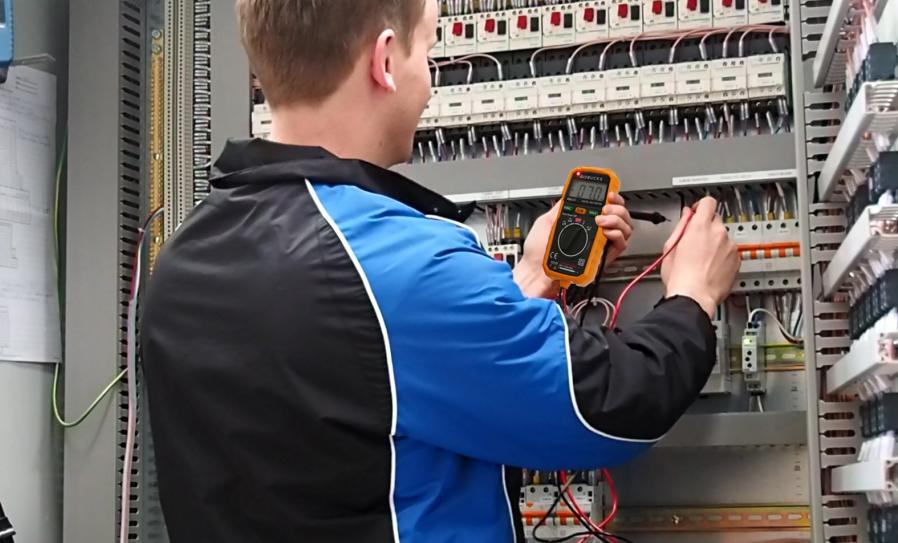 Ranurador de madera del CNC de Dekcel