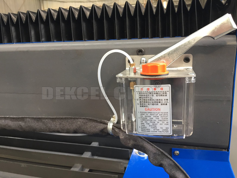 sistema lubricante de ferrocarril del hiwin del cortador del metal del plasma del CNC