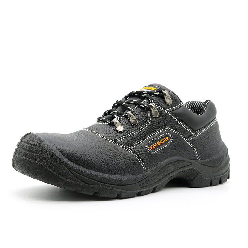 SAFETY SHOES1