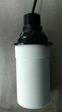 Aplicaci&oacute;n de calibre de nivel ultras&oacute;nico en planta de tratamiento de aguas residuales.