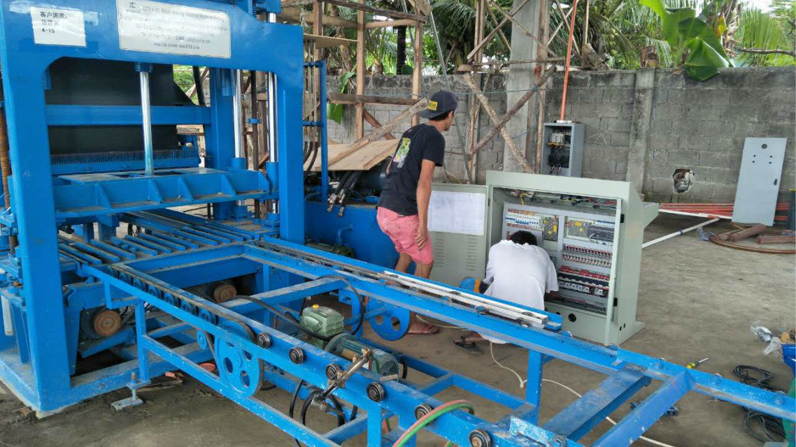 Machine du bloc QTY4-15 à Philippines (11)