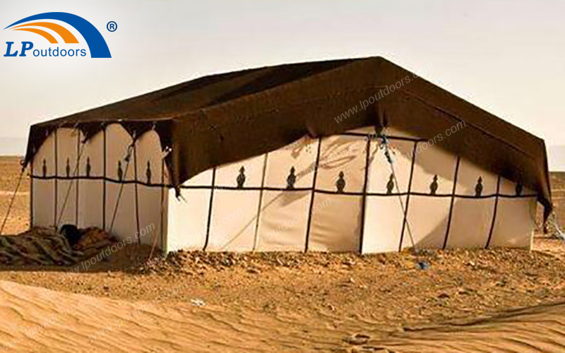 沙漠的帐篷房