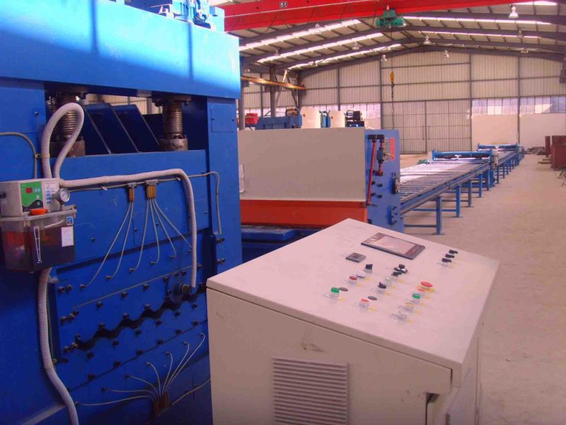 裁减对长度Decoiler为钢灯柱(CTLA6X1600)