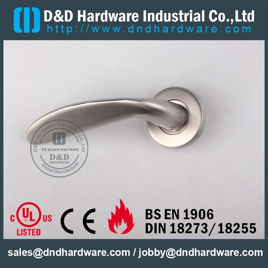 D & D Hardware-Porta de metal SS304 Alavanca de porta Sólida DDSH019