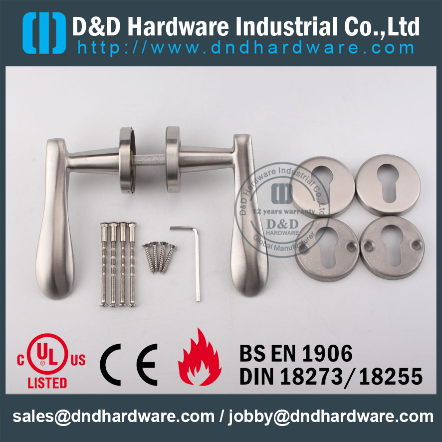 D & D Hardware-SS Padrão SS304 porta Sólida DDSH014