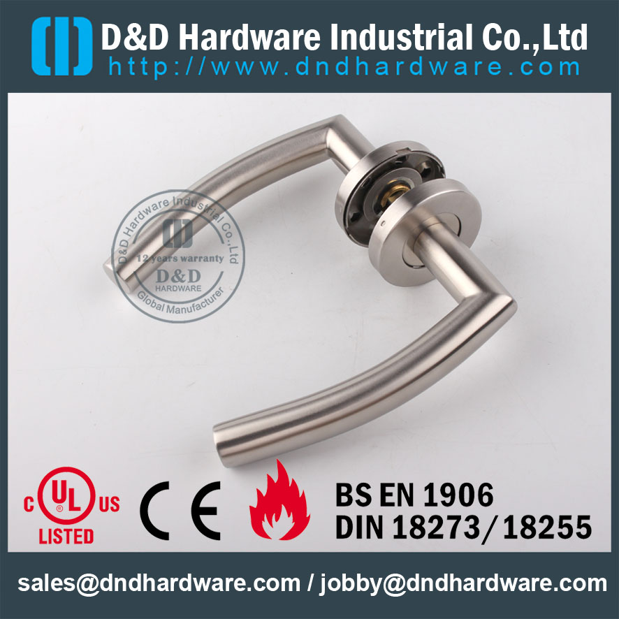 D & D Hardware-Door Tubing alça para porta de madeira DDTH011