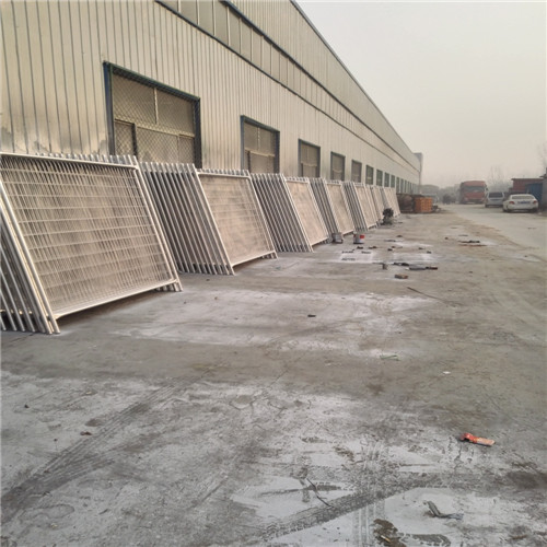 Hot dipped galvanized temporary fence factory.jpg