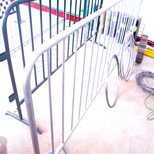 Hot dipped galvanized crowd control barriers from China