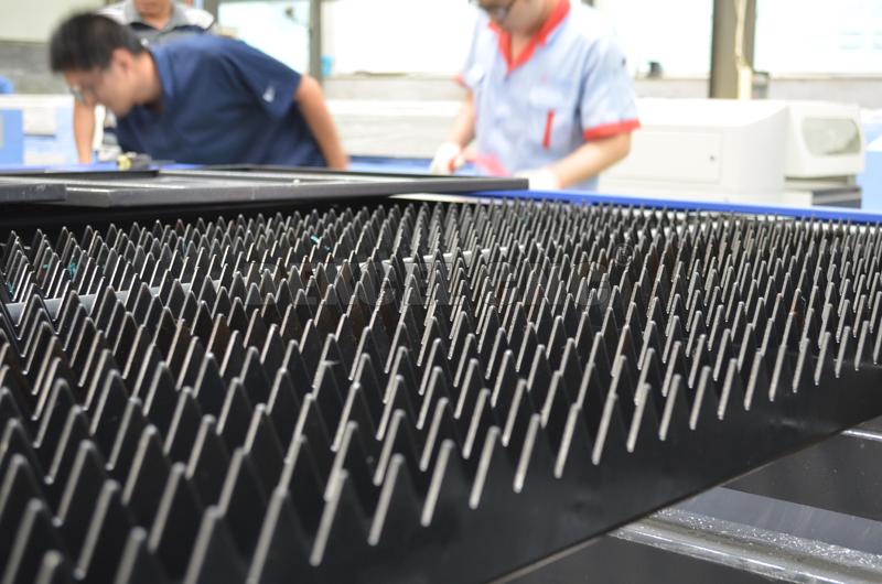 tabe de la l&aacute;mina de la cortadora del laser de la fibra