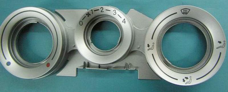 marca del laser de la fibra en el metal