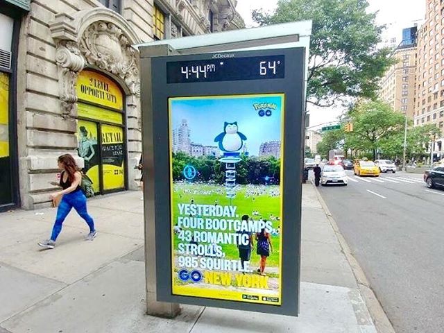 18. Pokémon Go célèbre son premier anniversaire avec des publicités en plein air dans les plus grandes villes du monde.