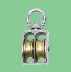 NICKEL PLATED SWIVEL EYE US TYPE PULLEY WITH DOUBLE WHEELS